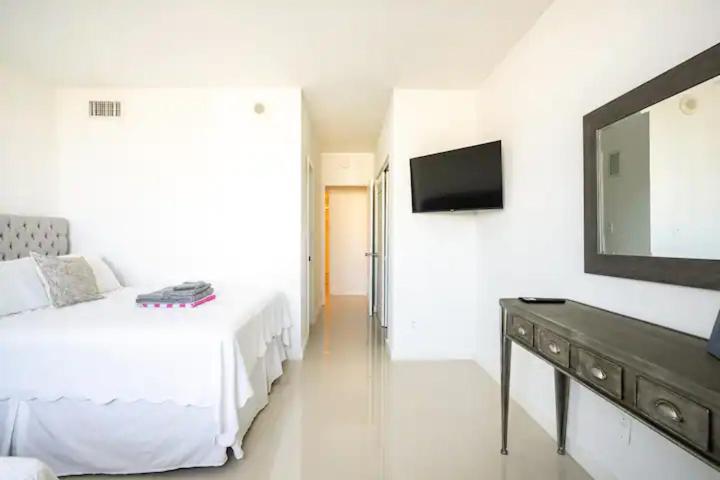 Ocean Reserve Sunny Isles 11Th Str-02330 Apartment ไมอามีบีช ภายนอก รูปภาพ